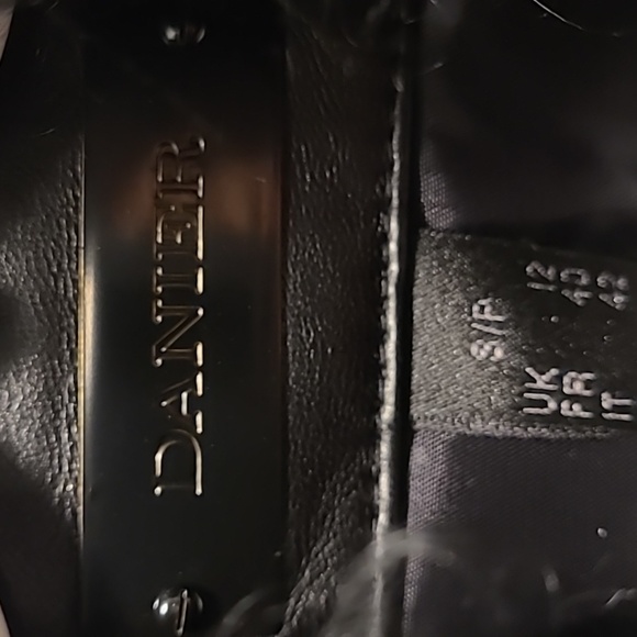 NWT s.S Danier Thinsulate wool coat with fur collar - Picture 6 of 10